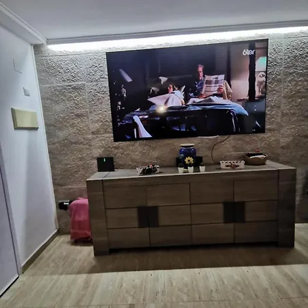 Location 6 Personnes A * Τορεβιέχα